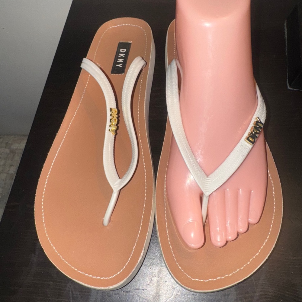 DKNY Women's White Flip Flops
